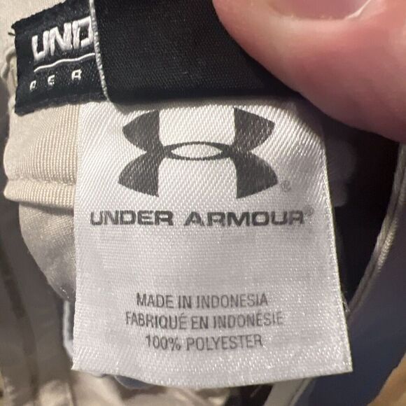 EUC Under Armour Golf Performance Capri Tan Beige Women's Size 6 - Picture 5 of 6